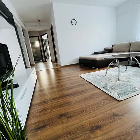 Green Apartaments Zărneşti 外观 照片