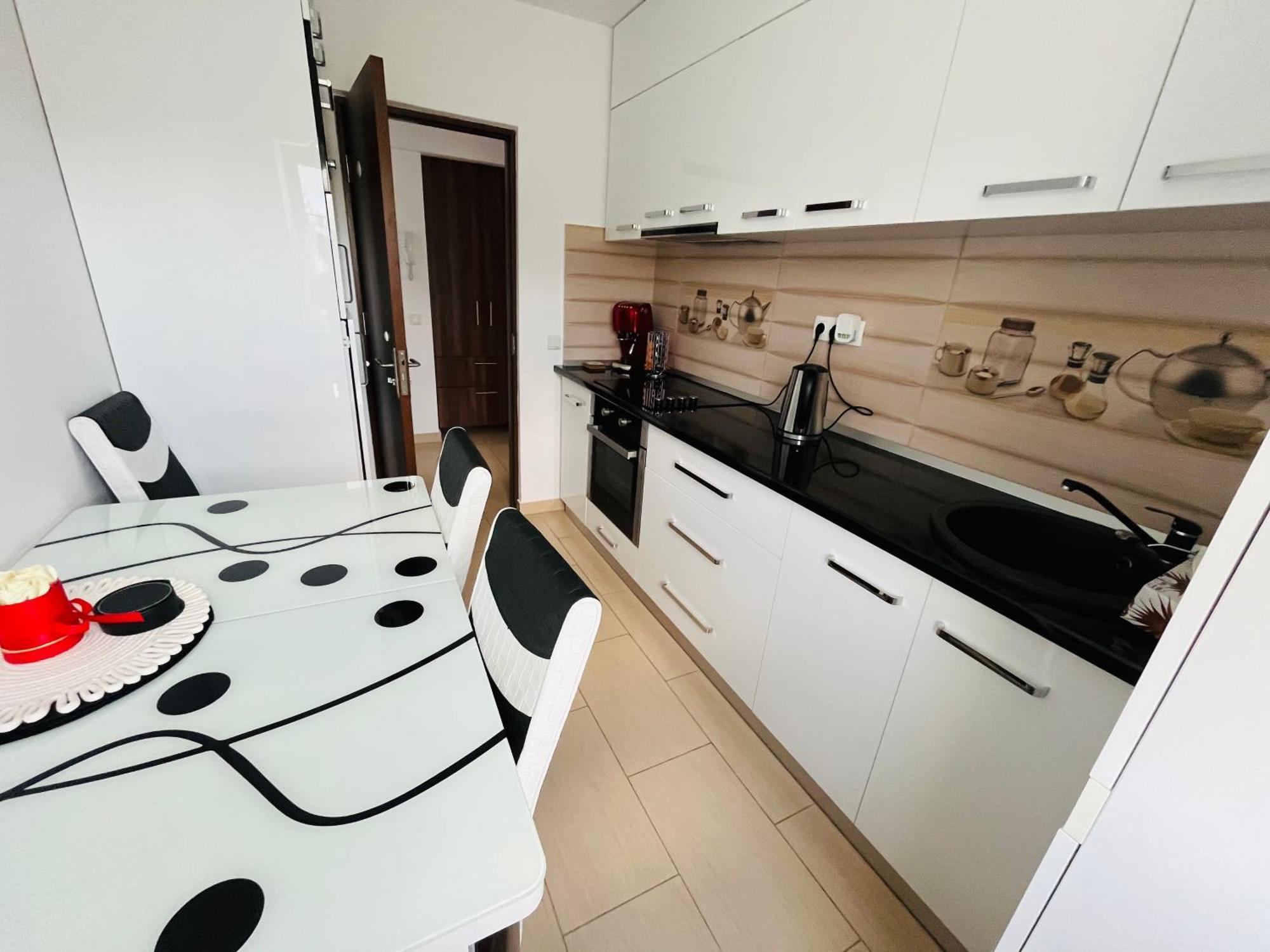 Green Apartaments Zărneşti 外观 照片