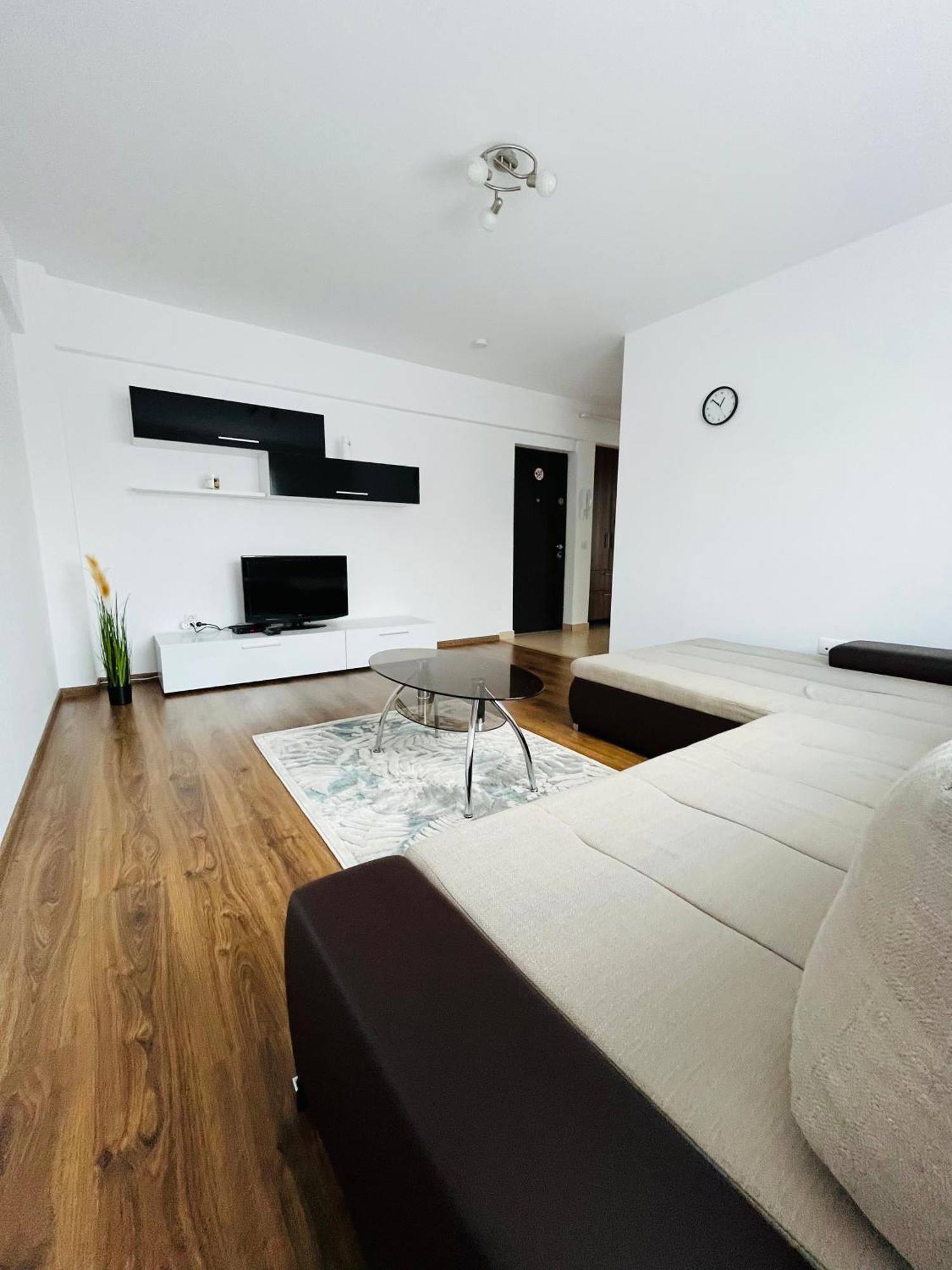 Green Apartaments Zărneşti 外观 照片