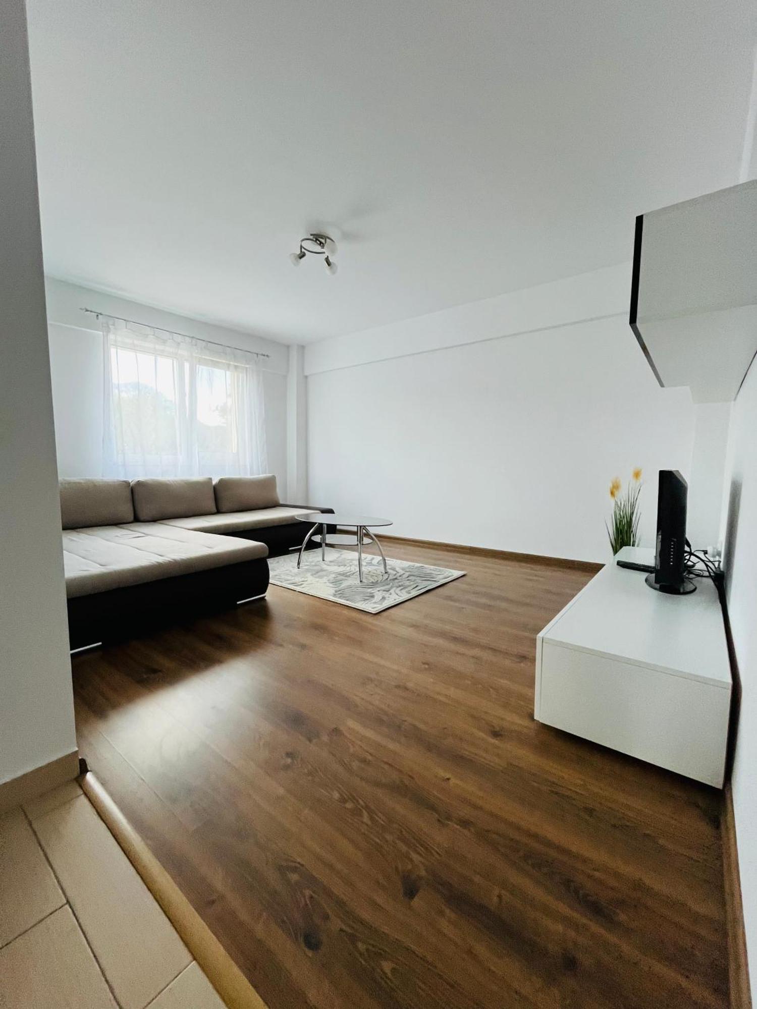 Green Apartaments Zărneşti 外观 照片